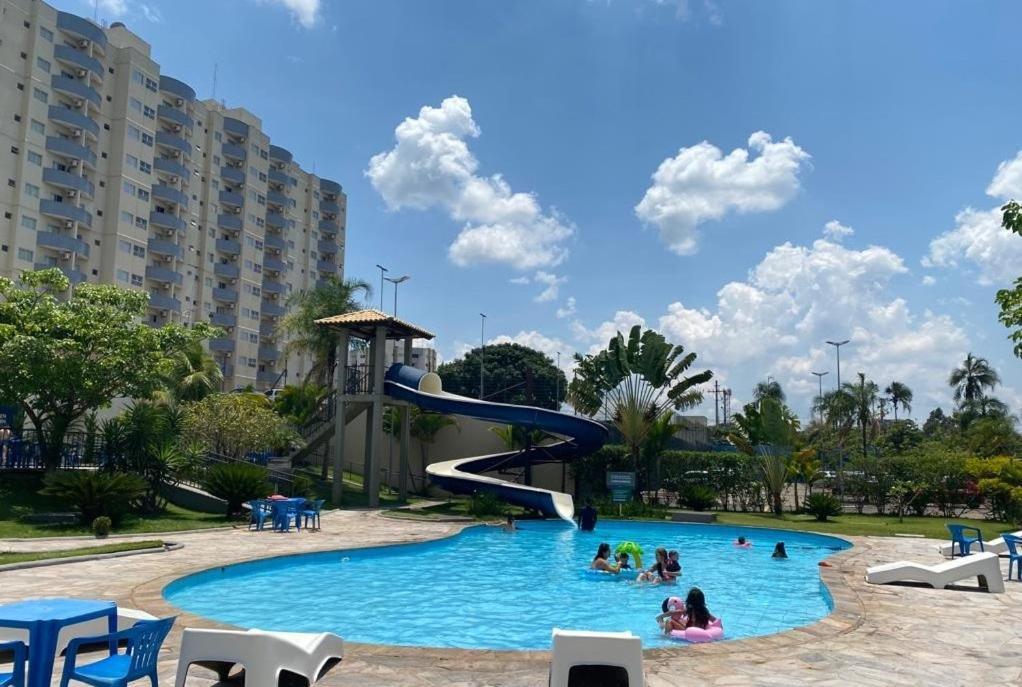 SUÍTE PARA ATÉ 4 PESSOAS EM GOLDEN DOLPHIN GRANDE HOTEL PISCINA 24h Caldas Novas Exterior foto